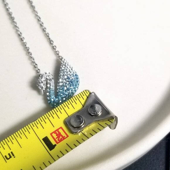 Authentic Swarovski Iconic Swan Pendant Necklace Silver Tone Rhodium Plated Box - Picture 5 of 9